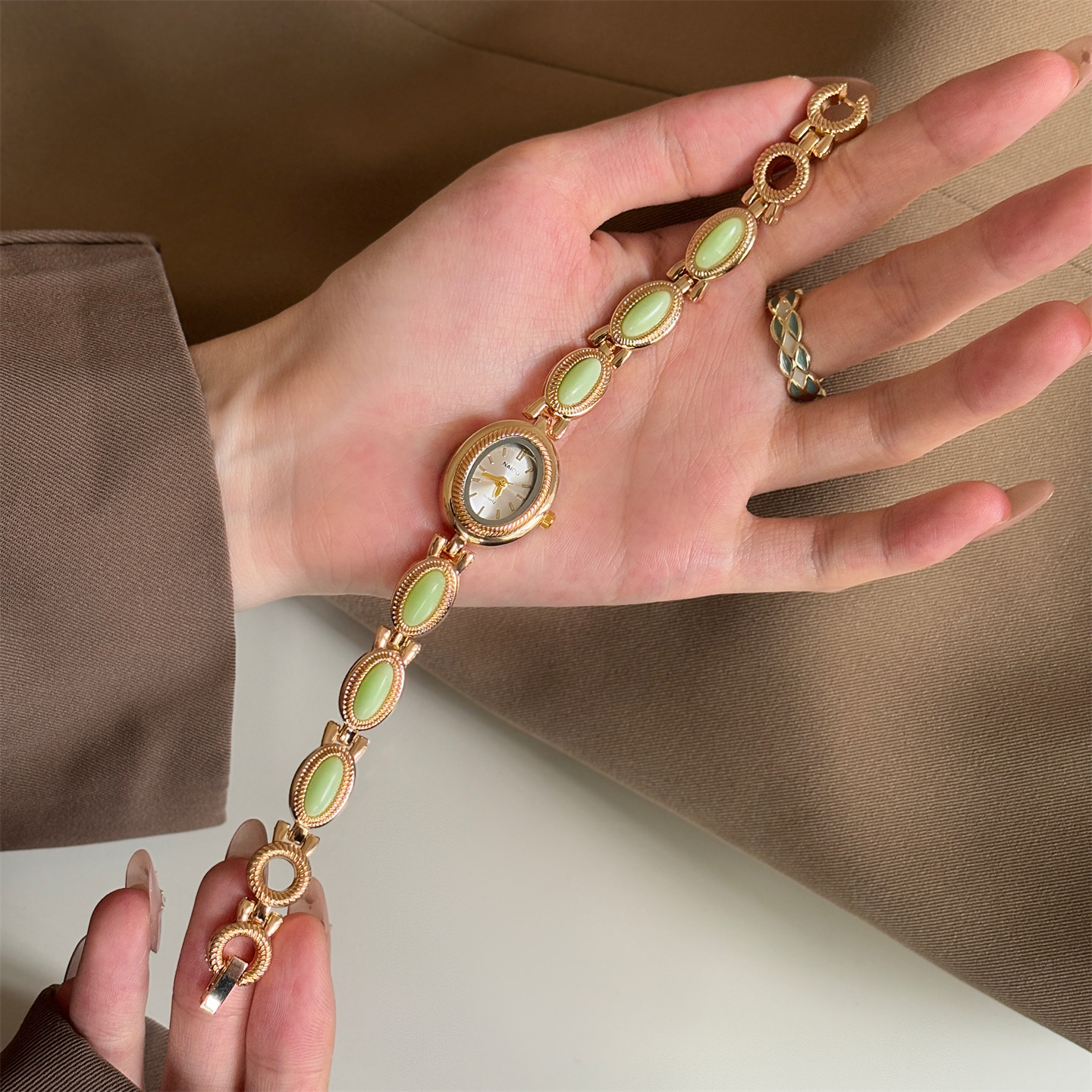 New Vintage Women's Watch with - Vintage Fashion Watches のレビューと価格