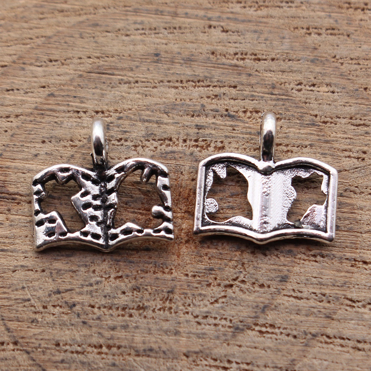 80pcs 11x11mm(0.43x0.43inch) A - Vintage Fashion Books のレビューと価格
