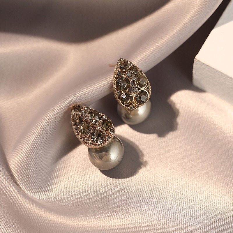New pearl stud earrings with d - Vintage Fashion Market のレビューと価格