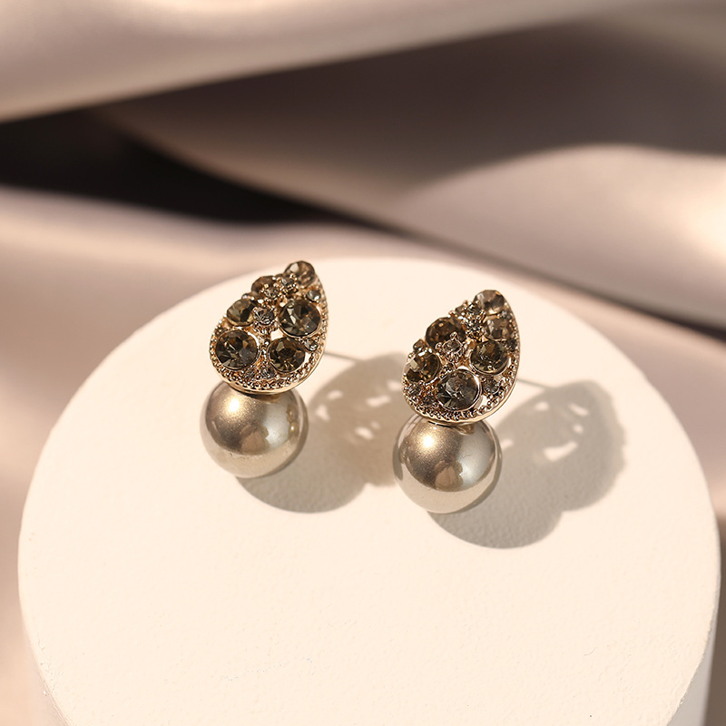 New pearl stud earrings with d - Vintage Fashion Market のレビューと価格