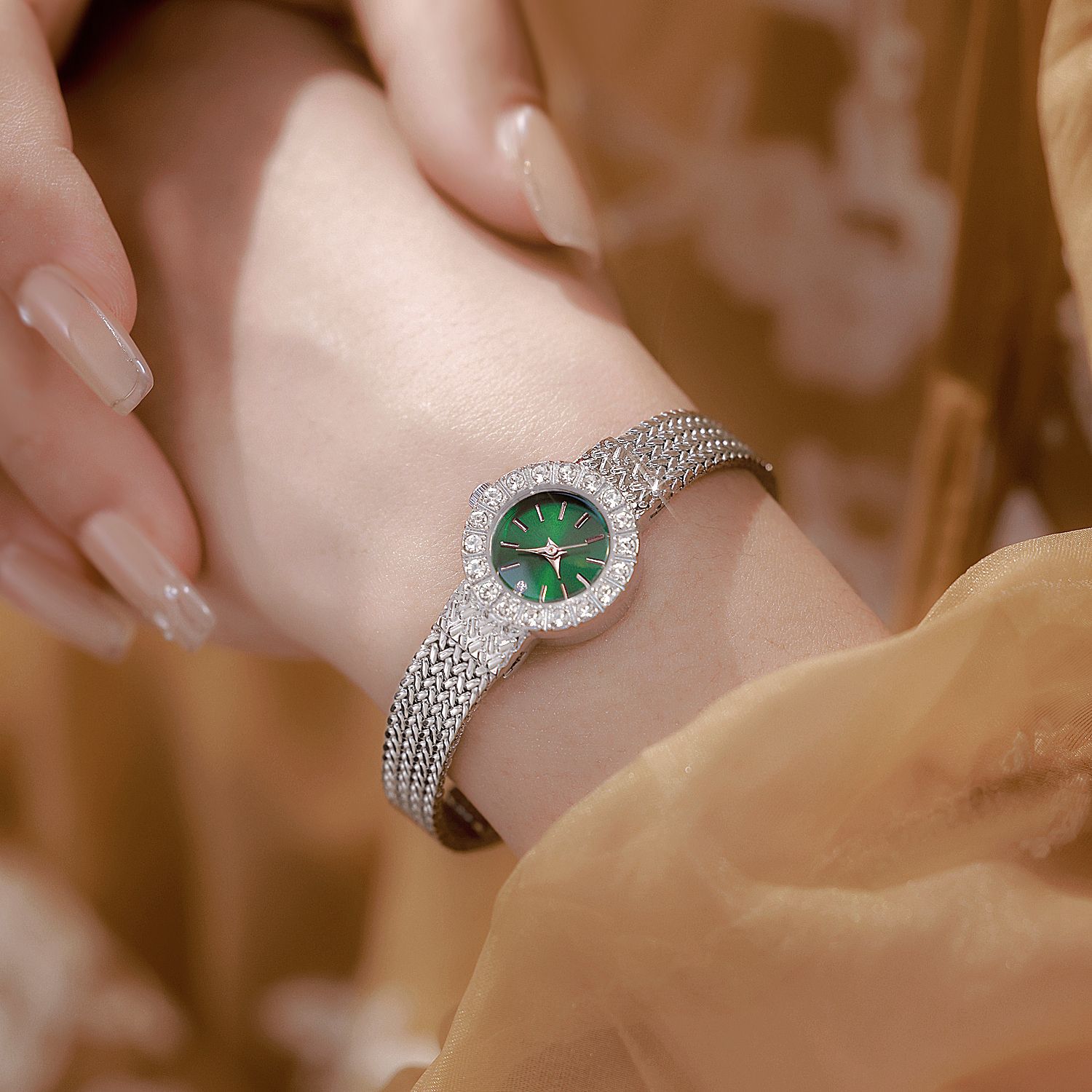 Vintage Women's Wristwatch Lux - Vintage Fashion Watches のレビューと価格