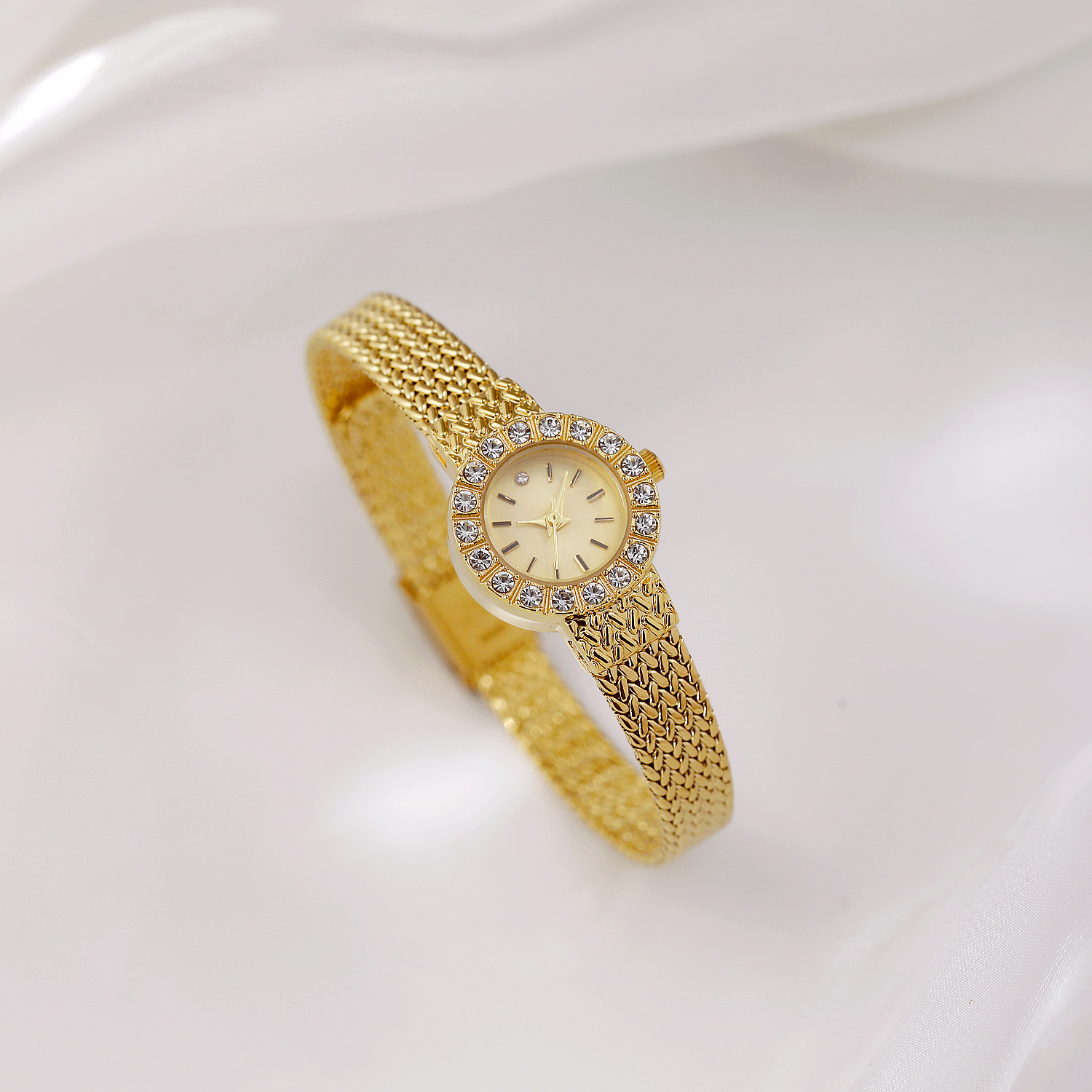 Vintage Women's Wristwatch Lux - Vintage Fashion Watches のレビューと価格