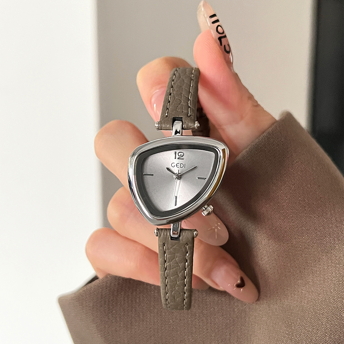 GEDI Vintage Watch Leather Lig - Vintage Fashion Watches のレビューと価格