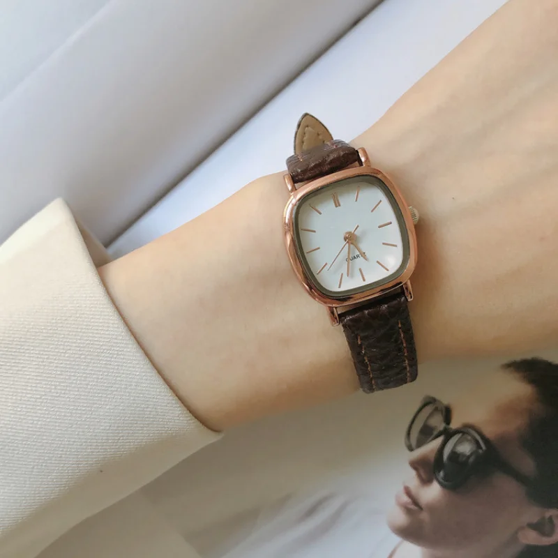Retro Brown Women Watches Qual - Vintage Fashion Watches のレビューと価格