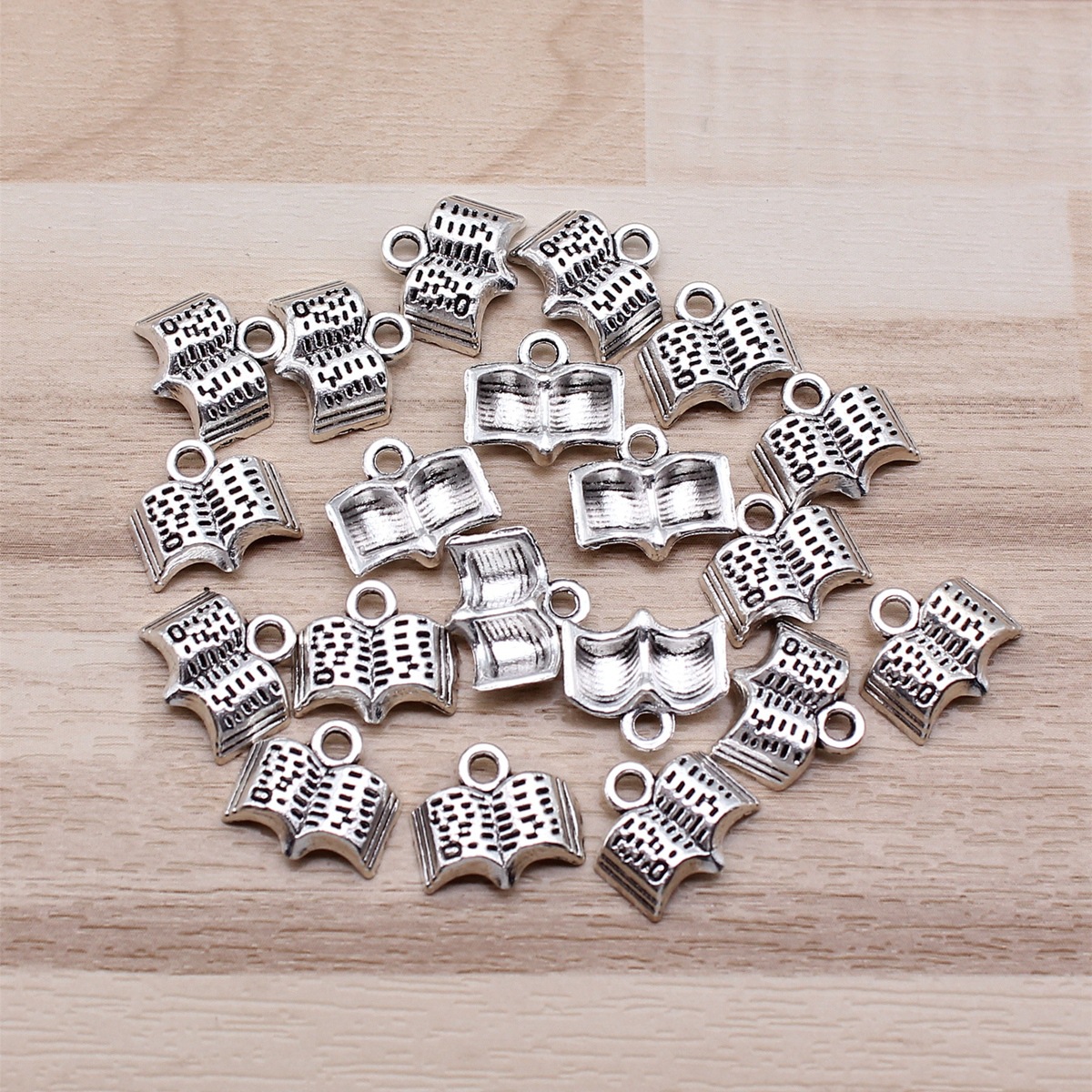IFOCUS 20pcs/Lot Book Charms F - Vintage Fashion Books のレビューと価格